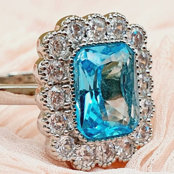 💎 Crystal Clear Gemstones Zircon Flower Luxury Rings for Women, INDN8386 - Picture 1 of 11